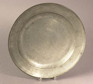 Plate - dinner size - no date